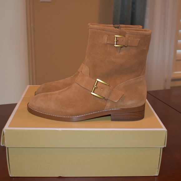 MICHAEL Michael Kors Reeves Bootie - Picture 2 of 8